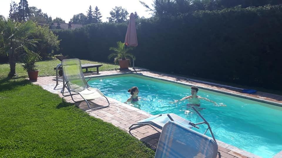 Fülöp Villa Apartmanház Balatonszepezd Kültér fotó