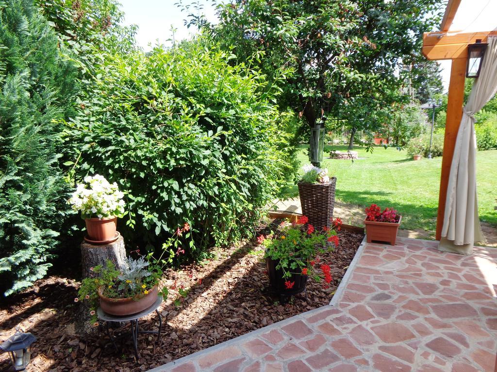 Fülöp Villa Apartmanház Balatonszepezd Kültér fotó
